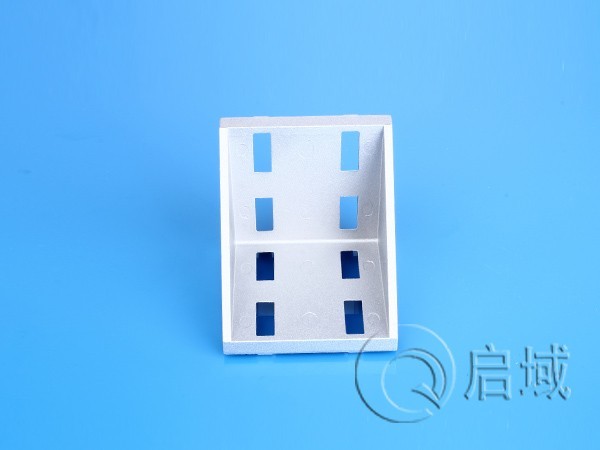 鋁型材9090強(qiáng)力角件 鋁型材9090強(qiáng)力角件